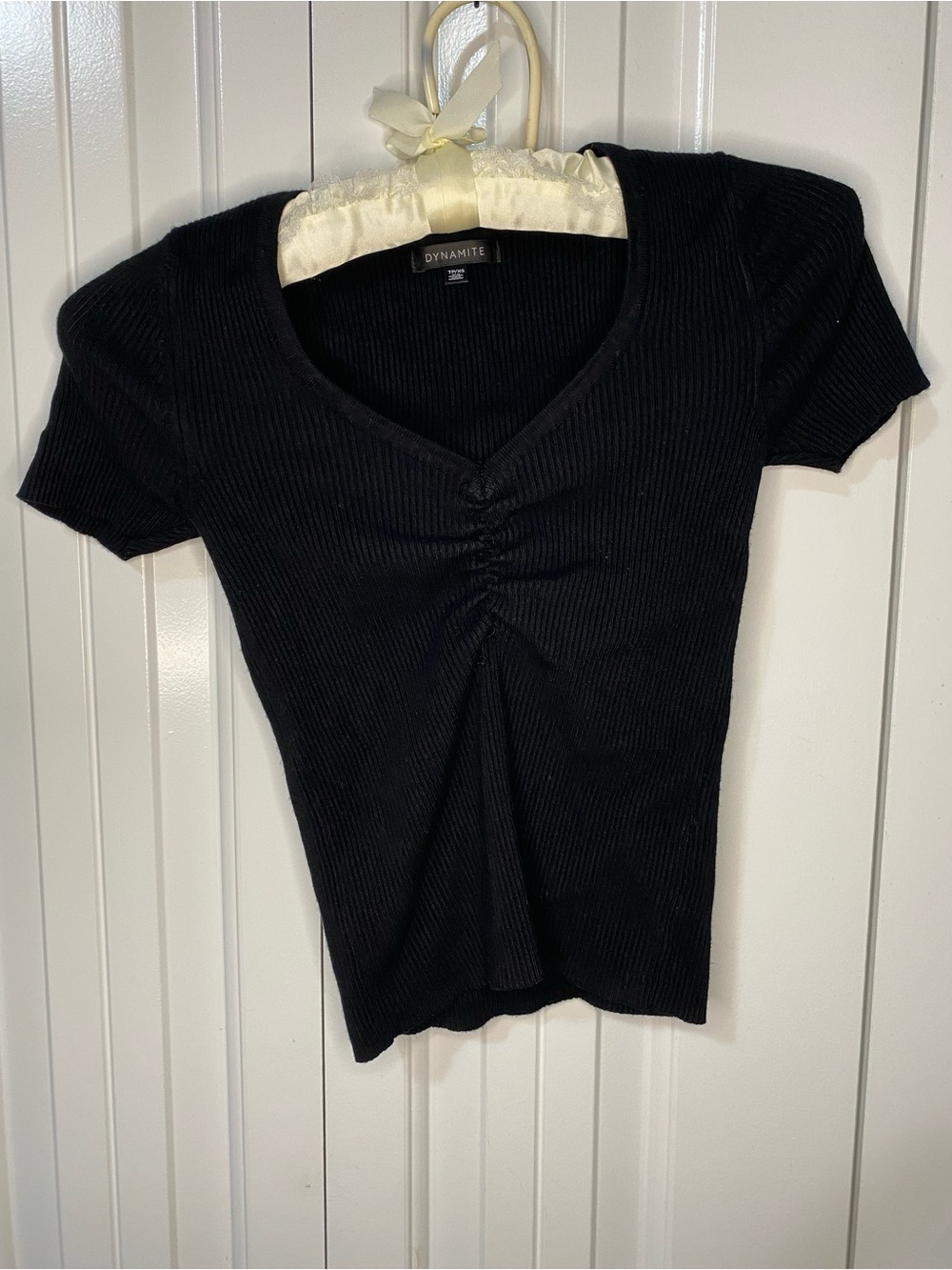 Dynamite Stretchy V-Neck Cropped Tee